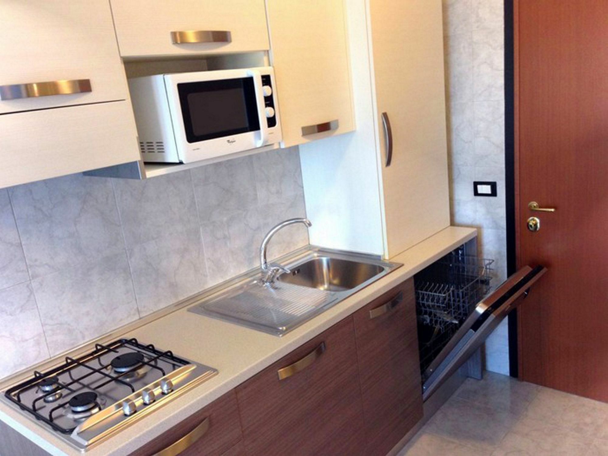 Residence Silver Sail 比比翁 外观 照片